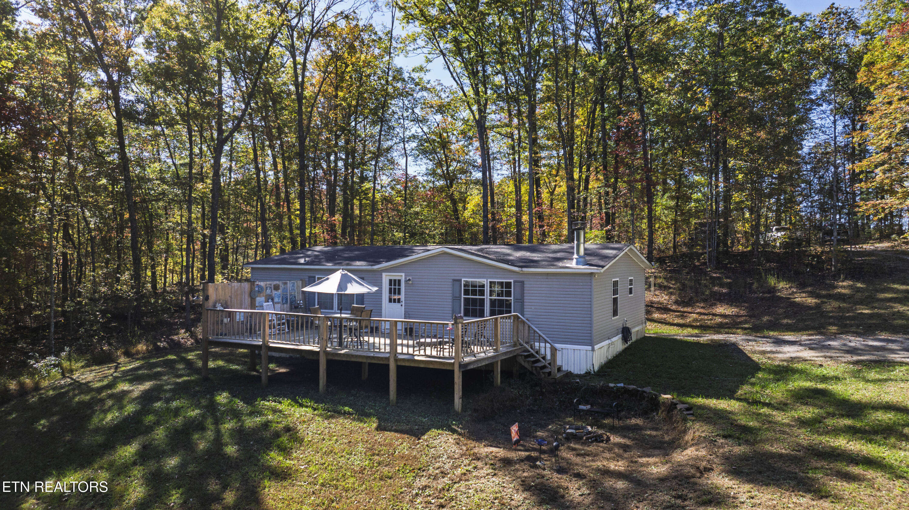 25 Blackberry Lane Spring City, TN 37381 - Photo 1 of 26 Peaceful Mountain Retreat