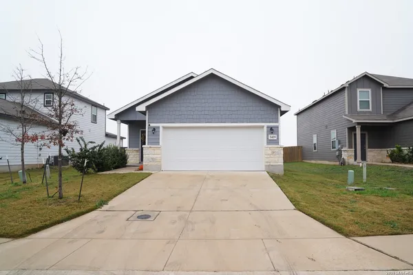 $1,800 | 2429 Dielman Drive, Seguin, TX 78155