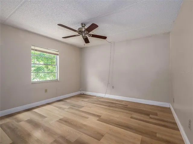 a view of empty room with window