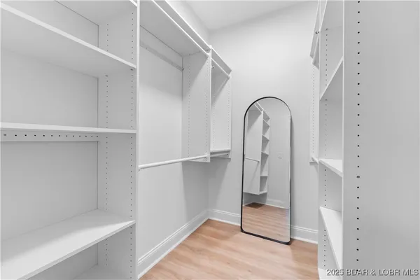$515,000 | 36 Via Da Contro, Sunrise Beach, MO 65079