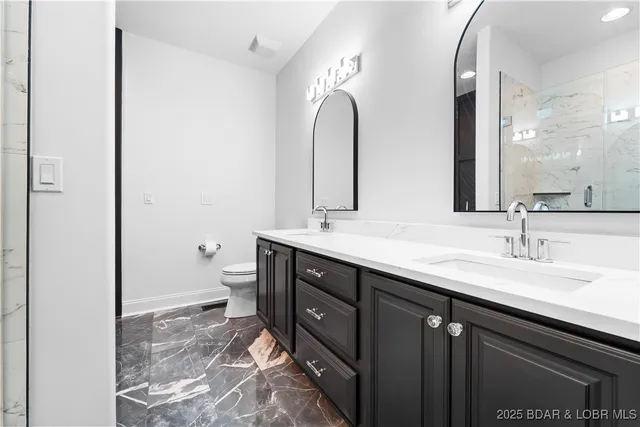 $550,000 | 36 Via Da Contro, Sunrise Beach, MO 65079