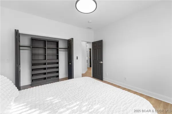 $515,000 | 36 Via Da Contro, Sunrise Beach, MO 65079