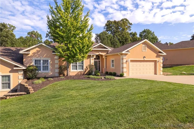 $550,000 | 36 Via Da Contro, Sunrise Beach, MO 65079