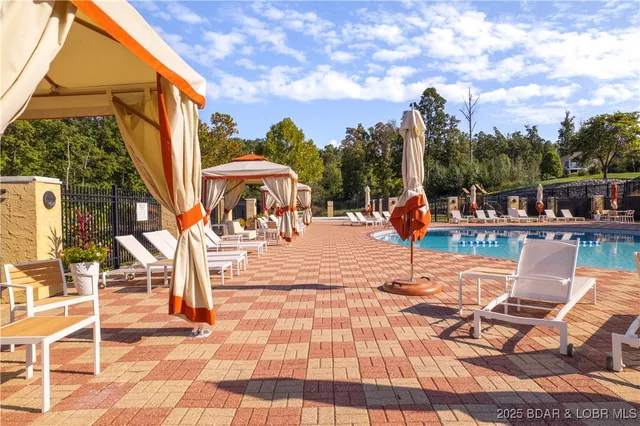 $550,000 | 36 Via Da Contro, Sunrise Beach, MO 65079