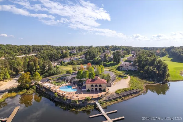 $515,000 | 36 Via Da Contro, Sunrise Beach, MO 65079