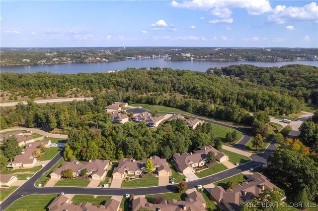 $550,000 | 36 Via Da Contro, Sunrise Beach, MO 65079