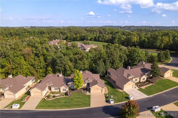 $515,000 | 36 Via Da Contro, Sunrise Beach, MO 65079