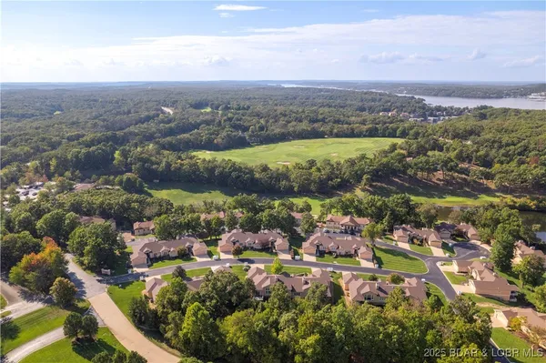 $515,000 | 36 Via Da Contro, Sunrise Beach, MO 65079