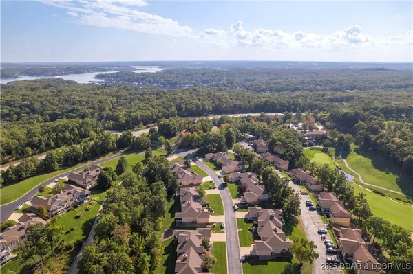$515,000 | 36 Via Da Contro, Sunrise Beach, MO 65079