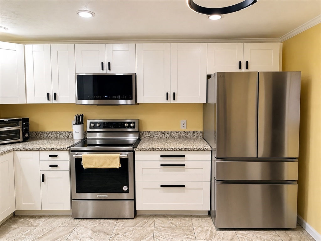 19 Fairview Road, Unit A Framingham, MA 01702 - Photo 20 of 28