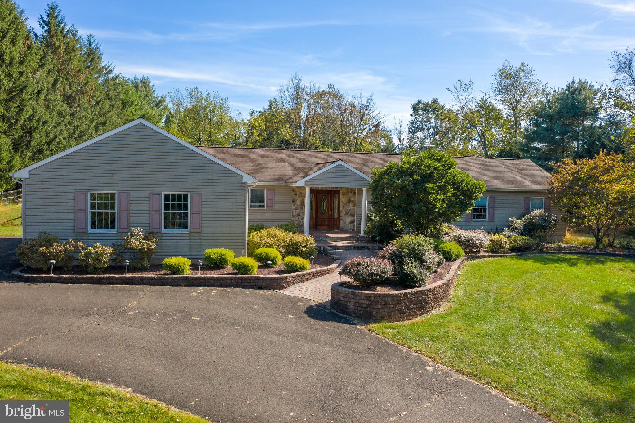 385 Brownsburg Road Newtown, PA 18940 - Photo 1 of 32
