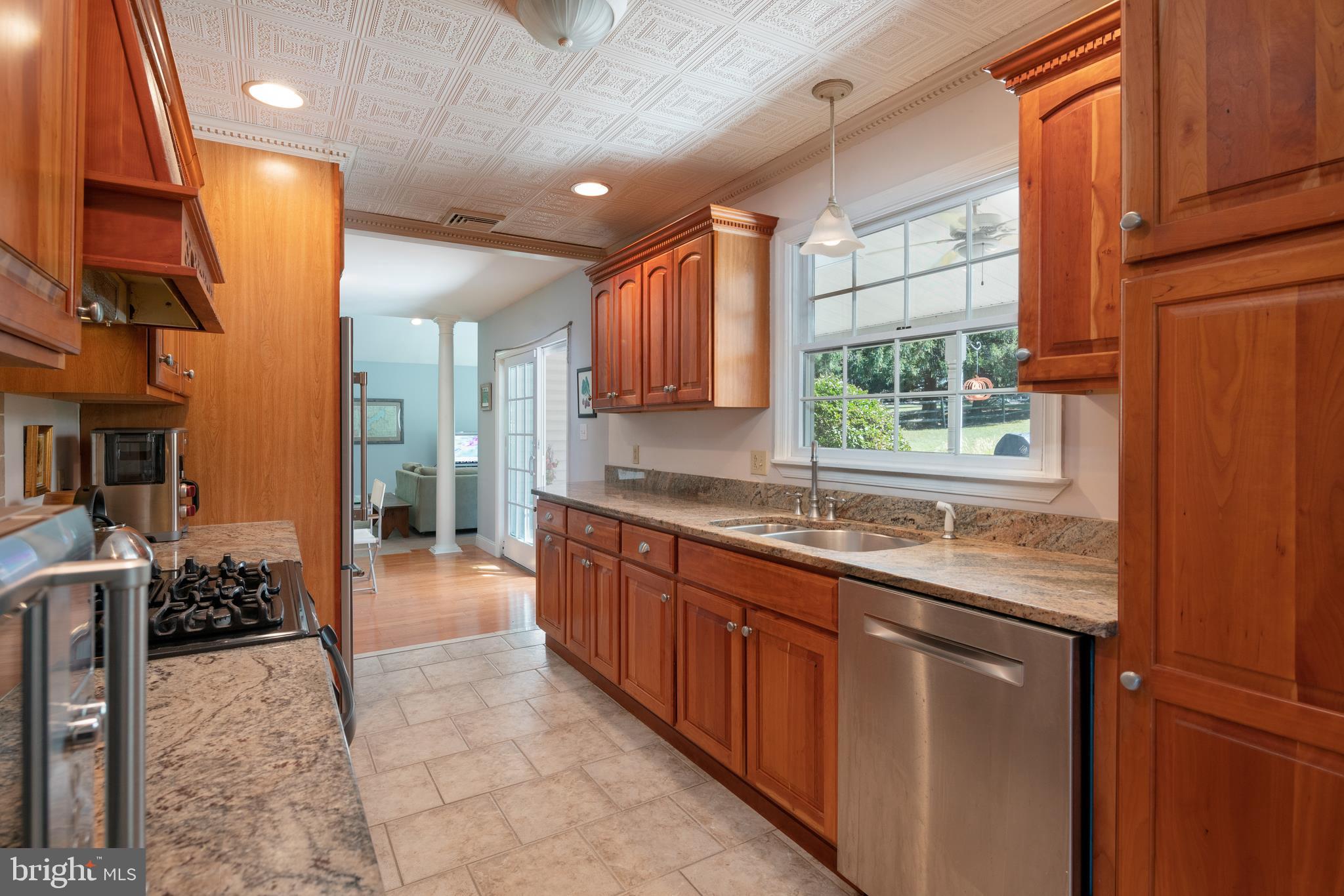 385 Brownsburg Road Newtown, PA 18940 - Photo 7 of 32