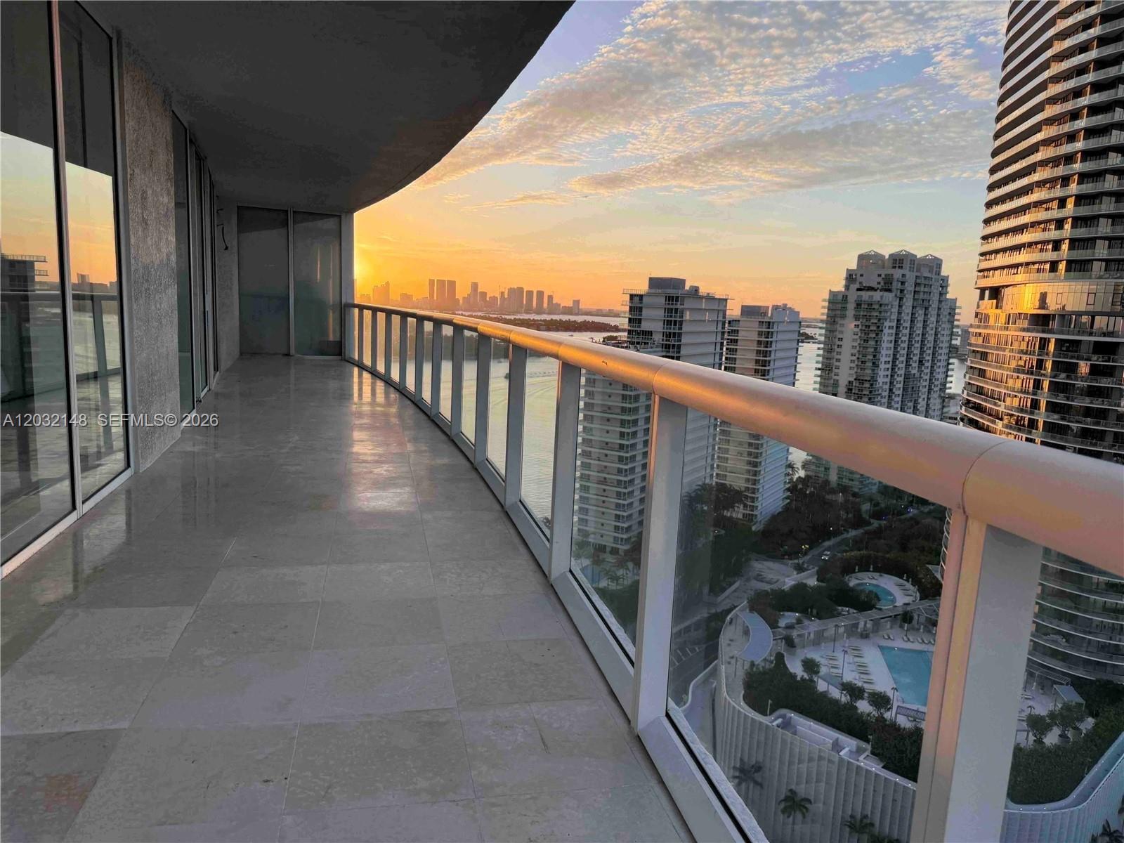 450 Alton Road, Unit 2610 Miami Beach, FL 33139 - Photo 2 of 38