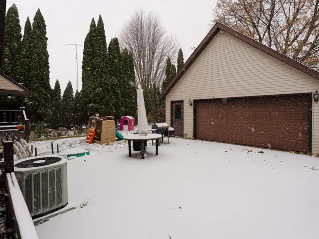 $195,000 | 1030 South 21st Street, Manitowoc, WI 54220