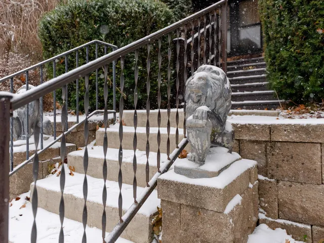 $195,000 | 1030 South 21st Street, Manitowoc, WI 54220