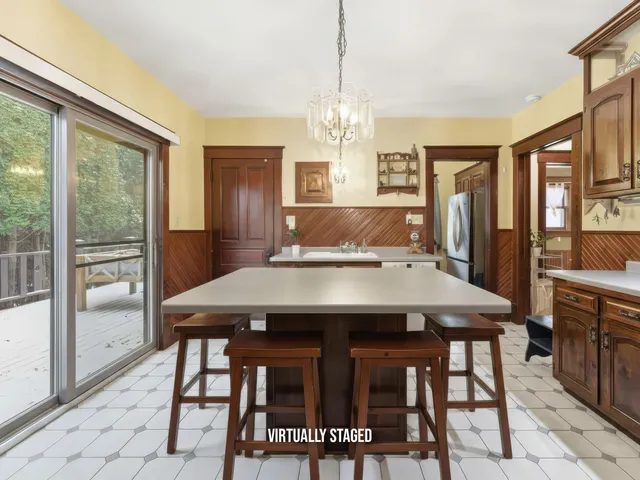 $195,000 | 1030 South 21st Street, Manitowoc, WI 54220