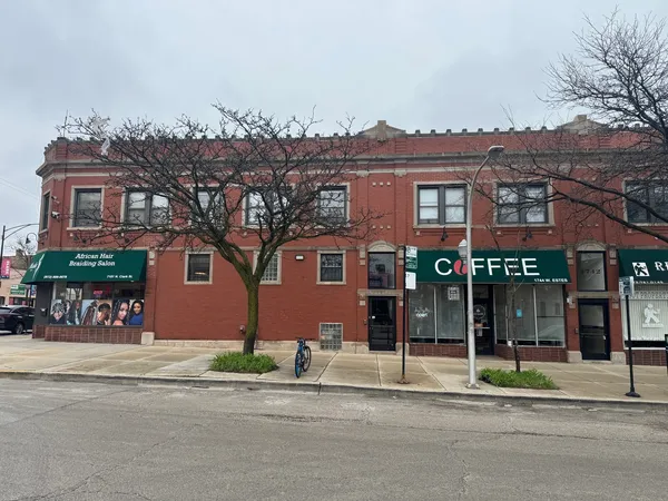 $950 | 1746 West Estes Avenue, Unit 205, Chicago, IL 60626