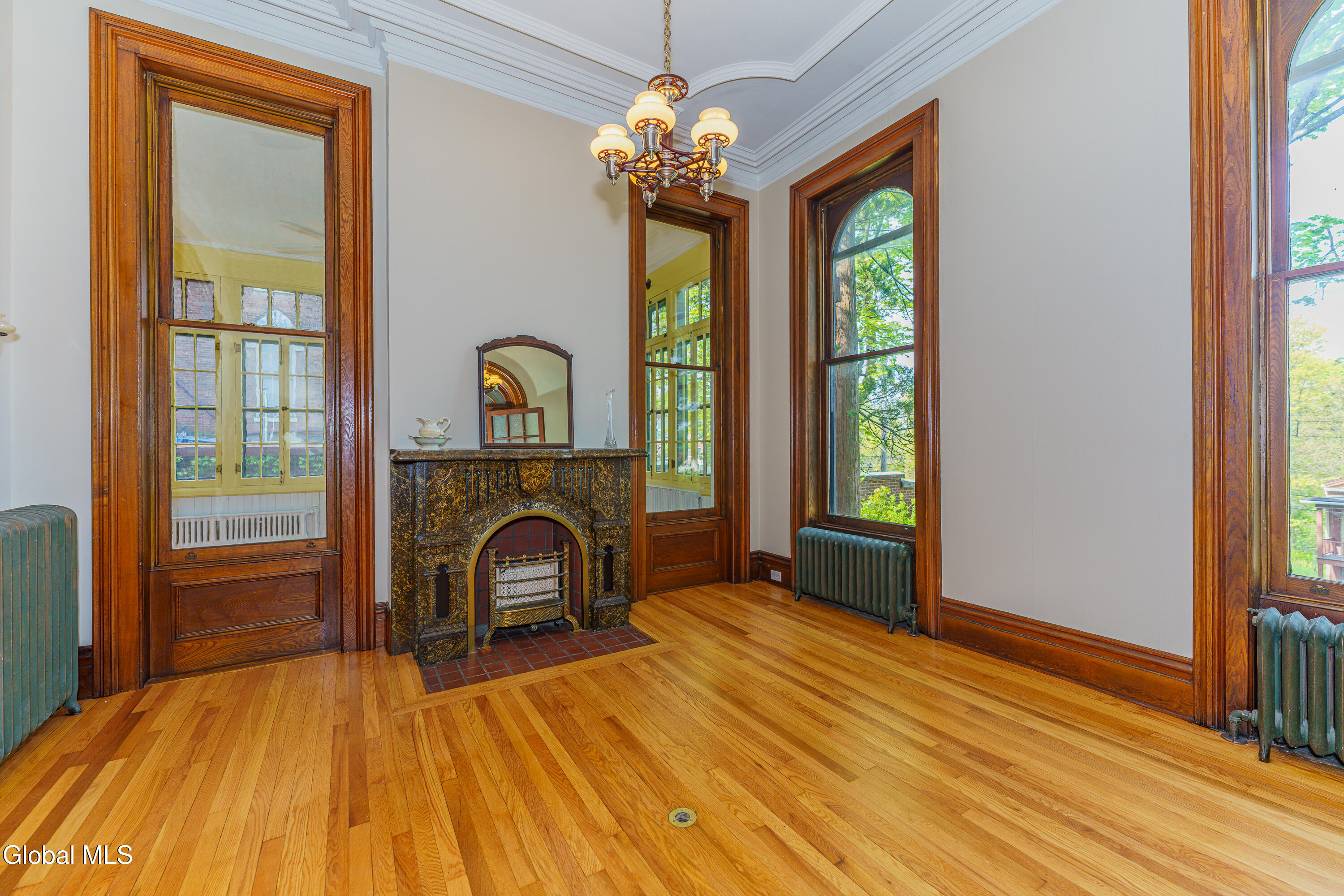 198 9th Street Troy, NY 12180 - Photo 9 of 45 2 Livingroom 1