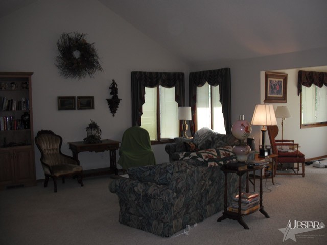 1203 Cross Pointe Decatur, IN 46733 - Photo 5 of 13