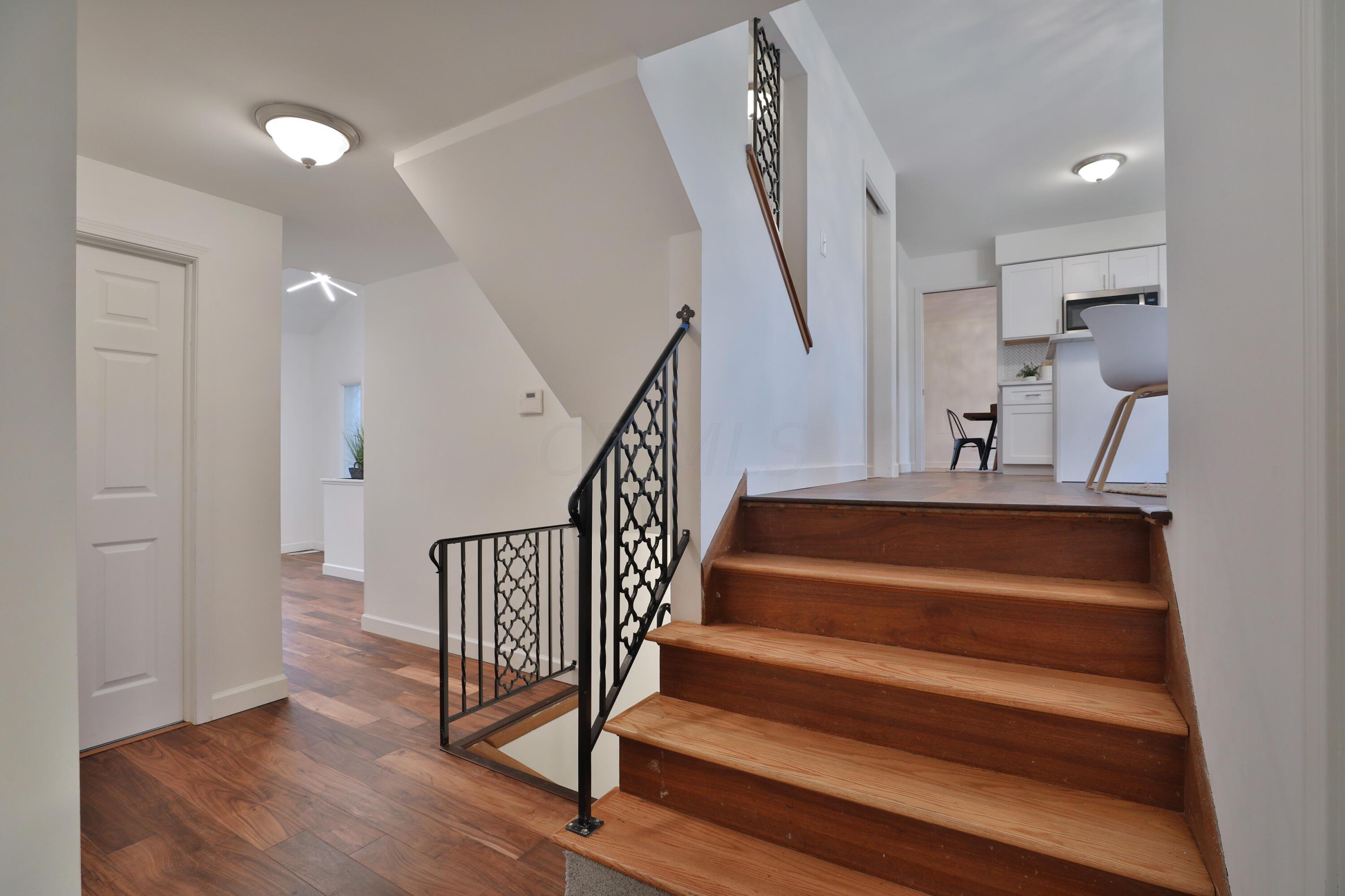 2217 Haverford Road Columbus, OH 43220 - Photo 21 of 50 2217-Haverford-21