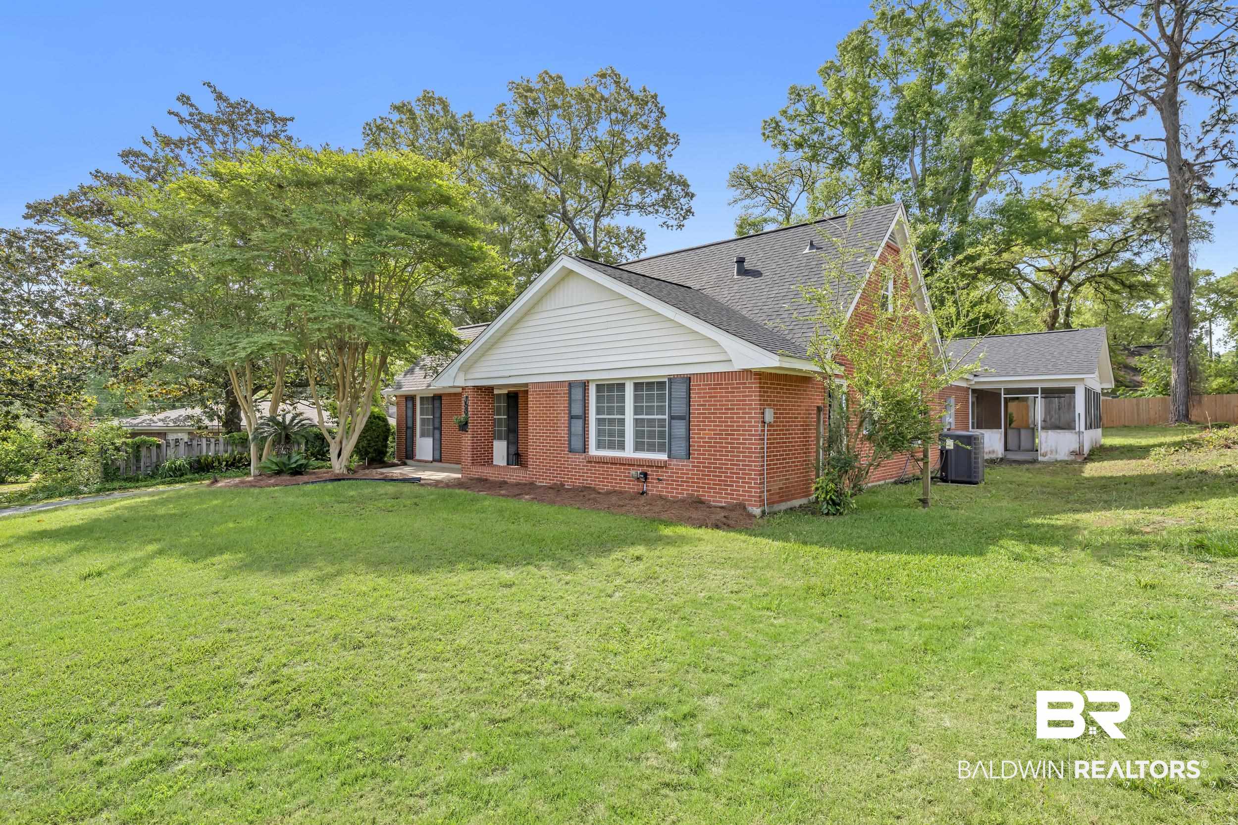 160 Country Club Drive Daphne, AL 36526 - Photo 5 of 74