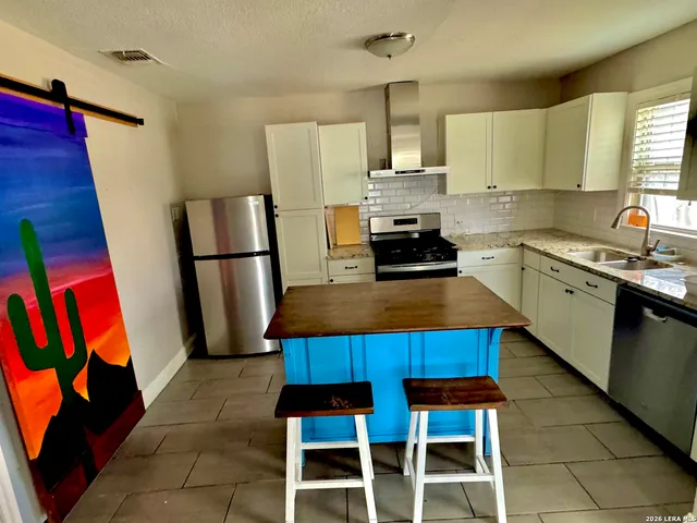 $1,600 | 338 Haggin Street, San Antonio, TX 78210