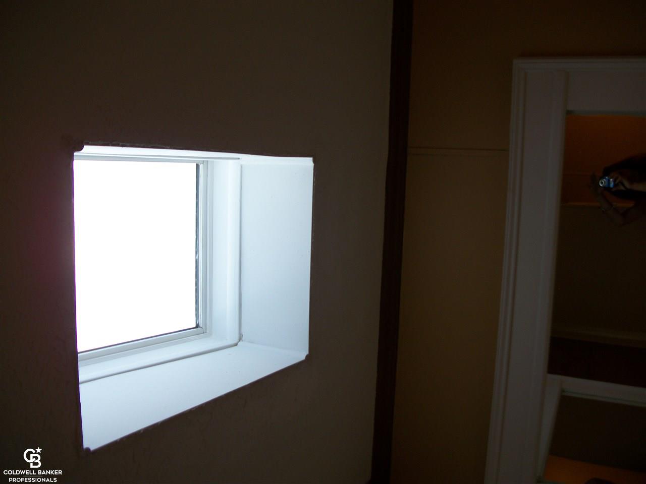 2290 West Harrington Road Croswell, MI 48422 - Photo 34 of 56 Skylight