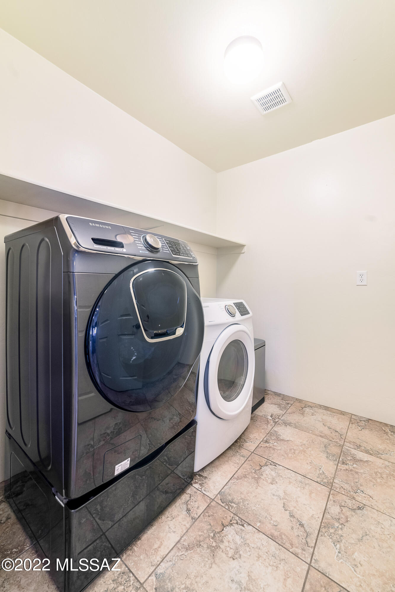 9366 South Via Famero Vail, AZ 85641 - Photo 31 of 50