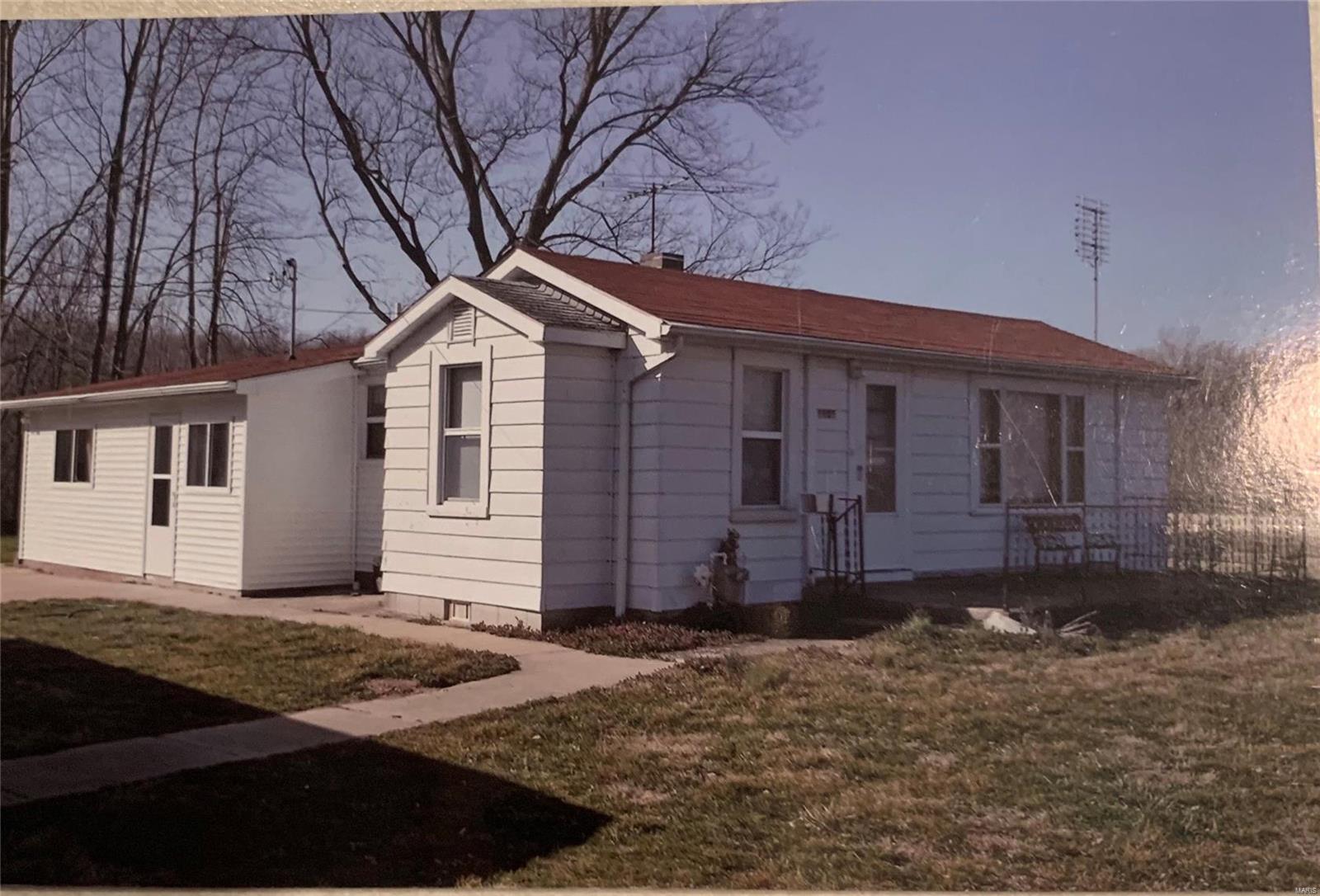 9805 State Rte 4 Lebanon, IL 62254 - Photo 1 of 1