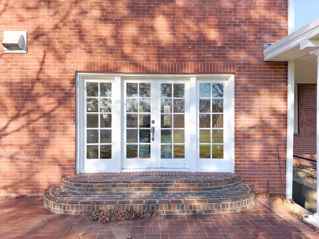 $1,050,000 | 621 East College Street, Pulaski, TN 38478