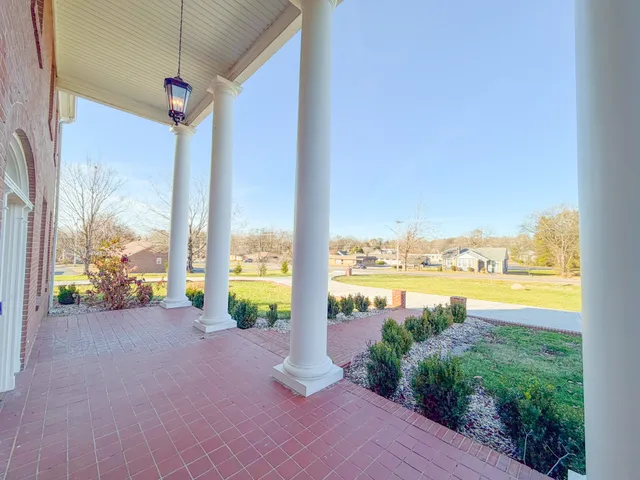 $1,050,000 | 621 East College Street, Pulaski, TN 38478