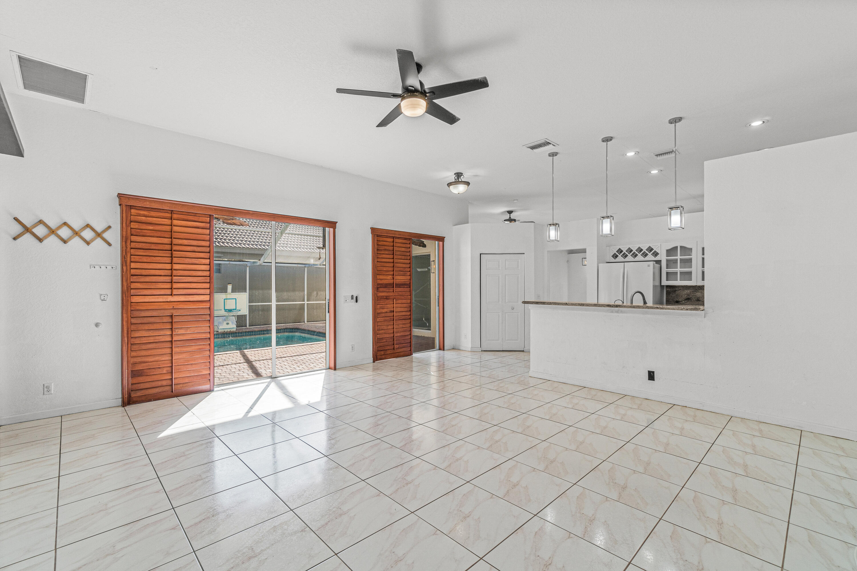 4263 Northwest 29th Way Boca Raton, FL 33434 - Photo 6 of 21 Family Room