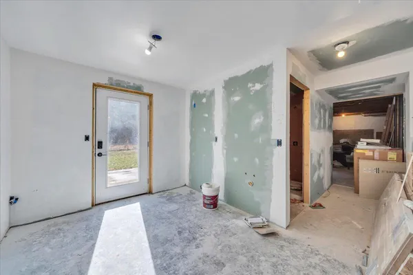 $299,850 | 951 Hartsook Boulevard Southeast, Roanoke, VA 24014