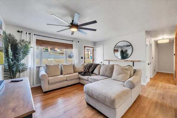$299,850 | 951 Hartsook Boulevard Southeast, Roanoke, VA 24014