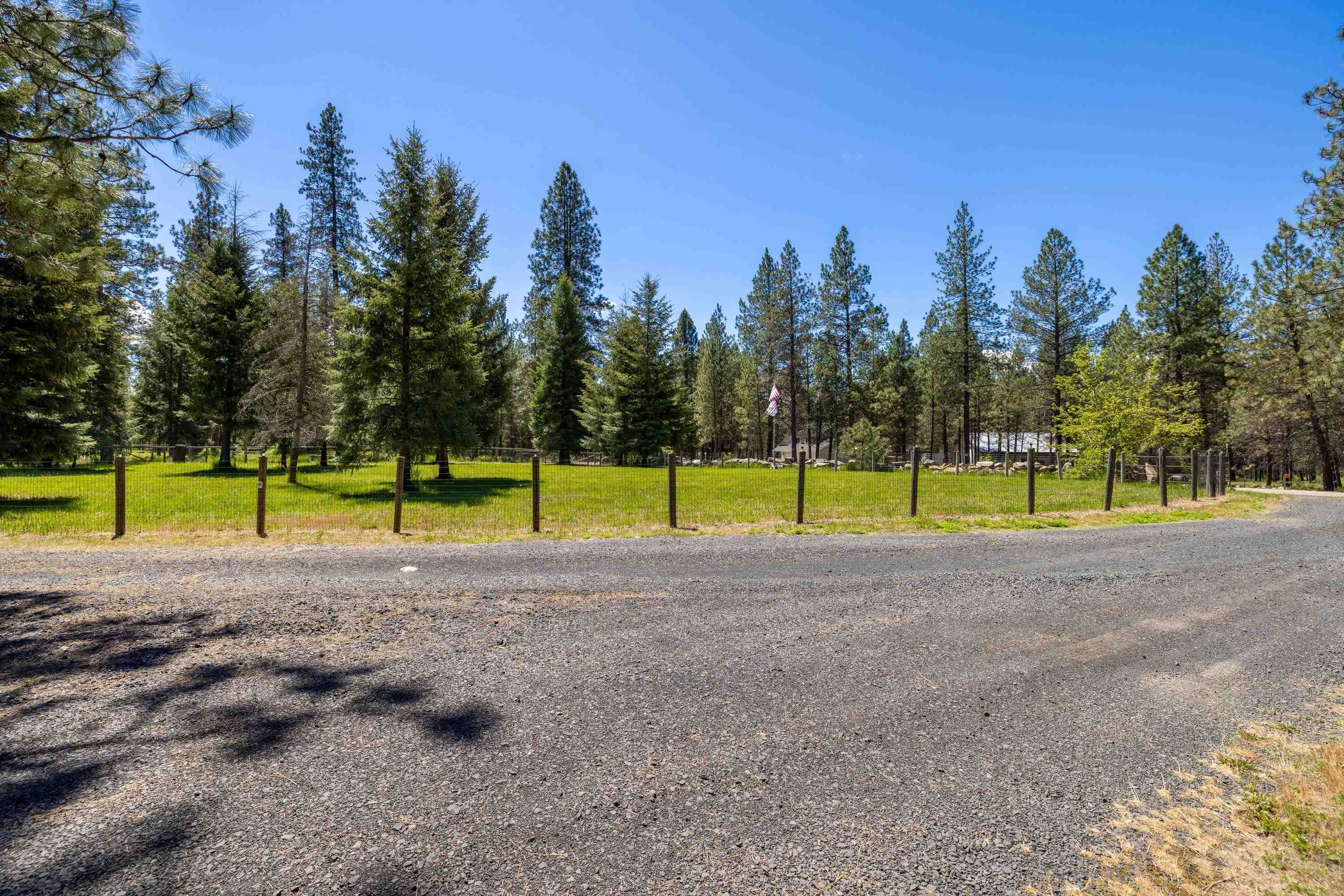 32410 North Ridge Road Chattaroy, WA 99003 - Photo 10 of 50