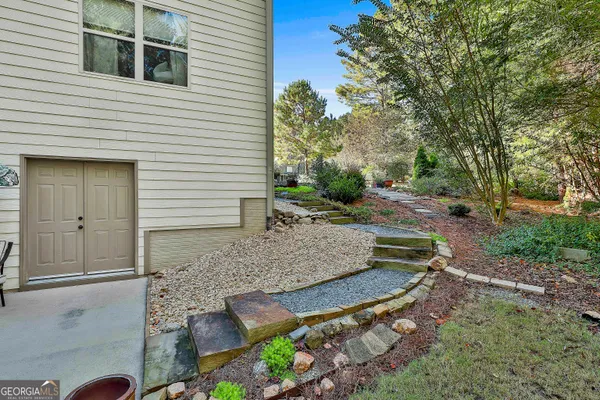 $629,900 | 120 Meadow View Glen, Newnan, GA 30265