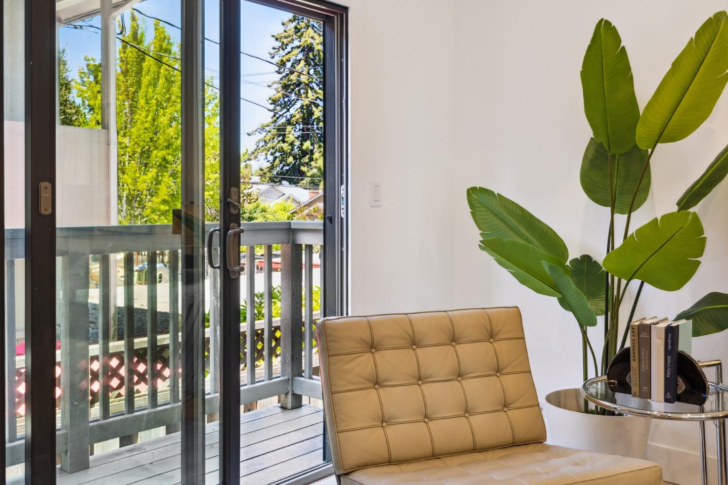 733 Fairfield Road, Unit 4 Burlingame, CA 94010 - Photo 34 of 51 Gallery Image 34