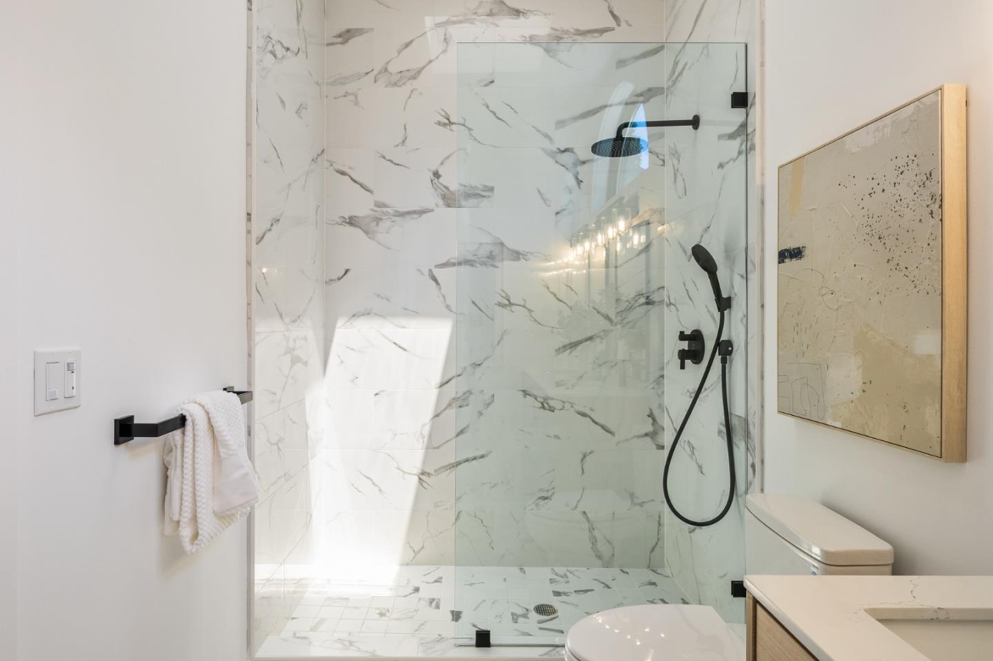 733 Fairfield Road, Unit 4 Burlingame, CA 94010 - Photo 45 of 51 Gallery Image 45