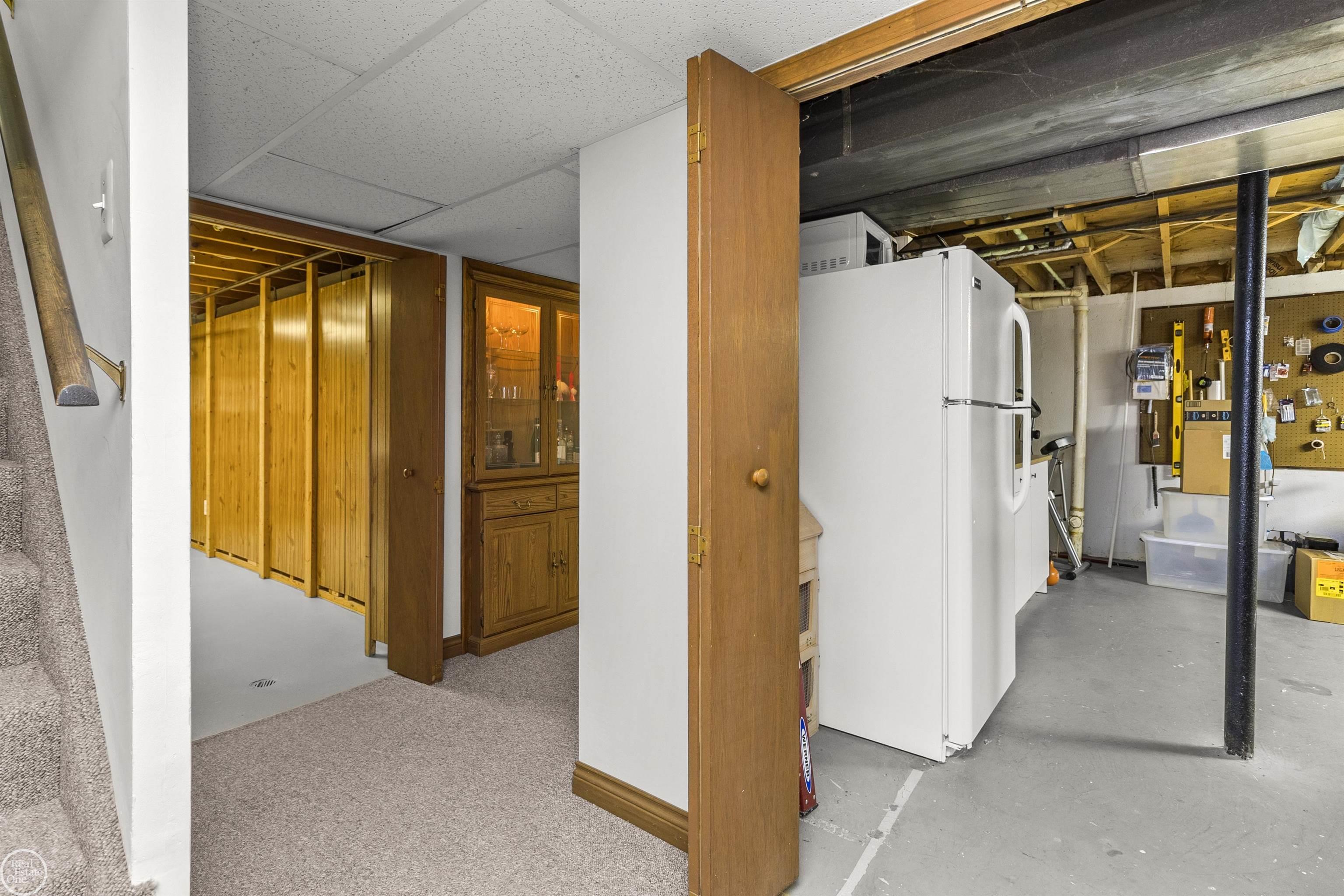 51180 South Foster Road New Baltimore, MI 48047 - Photo 26 of 46 50117415-25.JPG