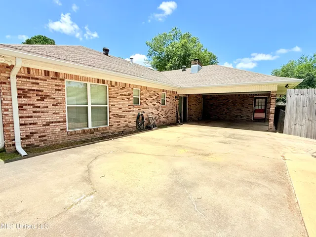 $269,000 | 1188 Morrison Drive, Grenada, MS 38901
