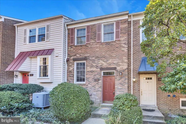 $3,400 | 1901 North Adams Street, Unit B, Arlington, VA 22201