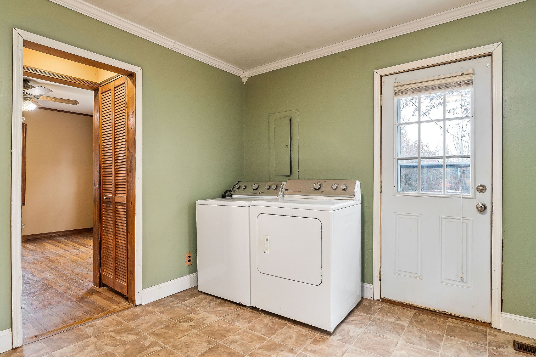 4484 Jefferson Road Smithville, TN 37166 - Photo 12 of 18 a utility room with dryer and washer