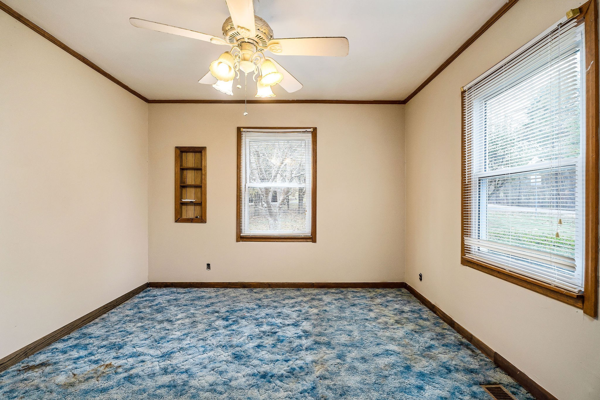 4484 Jefferson Road Smithville, TN 37166 - Photo 8 of 18 an empty room with windows