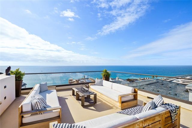 $12,250,000 | 7 Oceanfront Lane, Dana Point, CA 92629