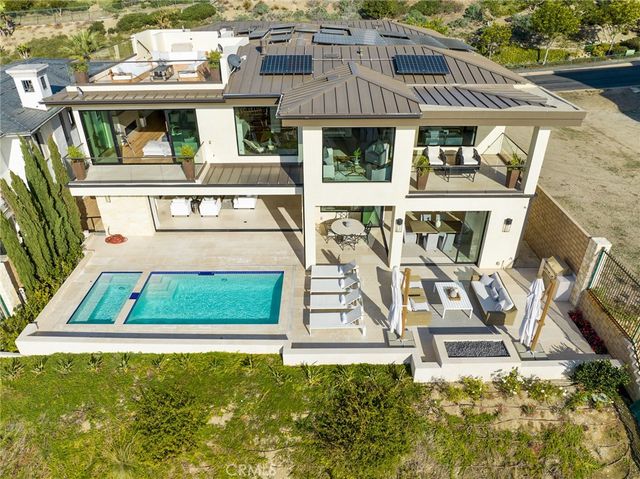 $12,250,000 | 7 Oceanfront Lane, Dana Point, CA 92629