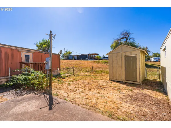 $37,000 | 34956 Seavey Loop Road, Unit 11, Eugene, OR 97405