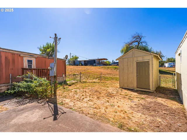 $39,500 | 34956 Seavey Loop Road, Unit 11, Eugene, OR 97405