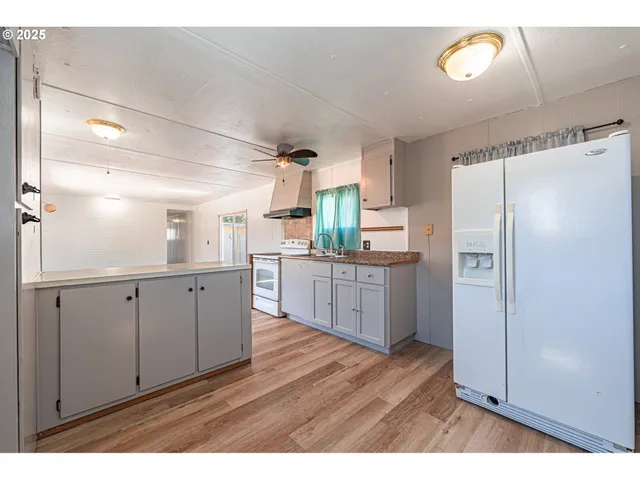 $39,500 | 34956 Seavey Loop Road, Unit 11, Eugene, OR 97405