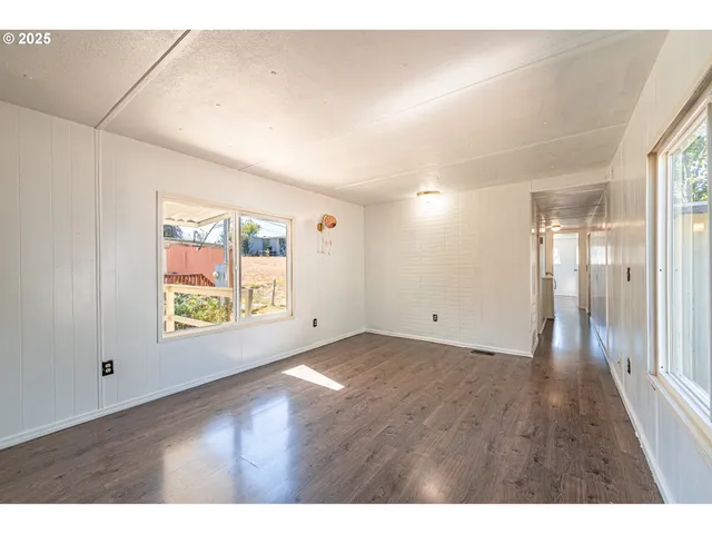 $39,500 | 34956 Seavey Loop Road, Unit 11, Eugene, OR 97405