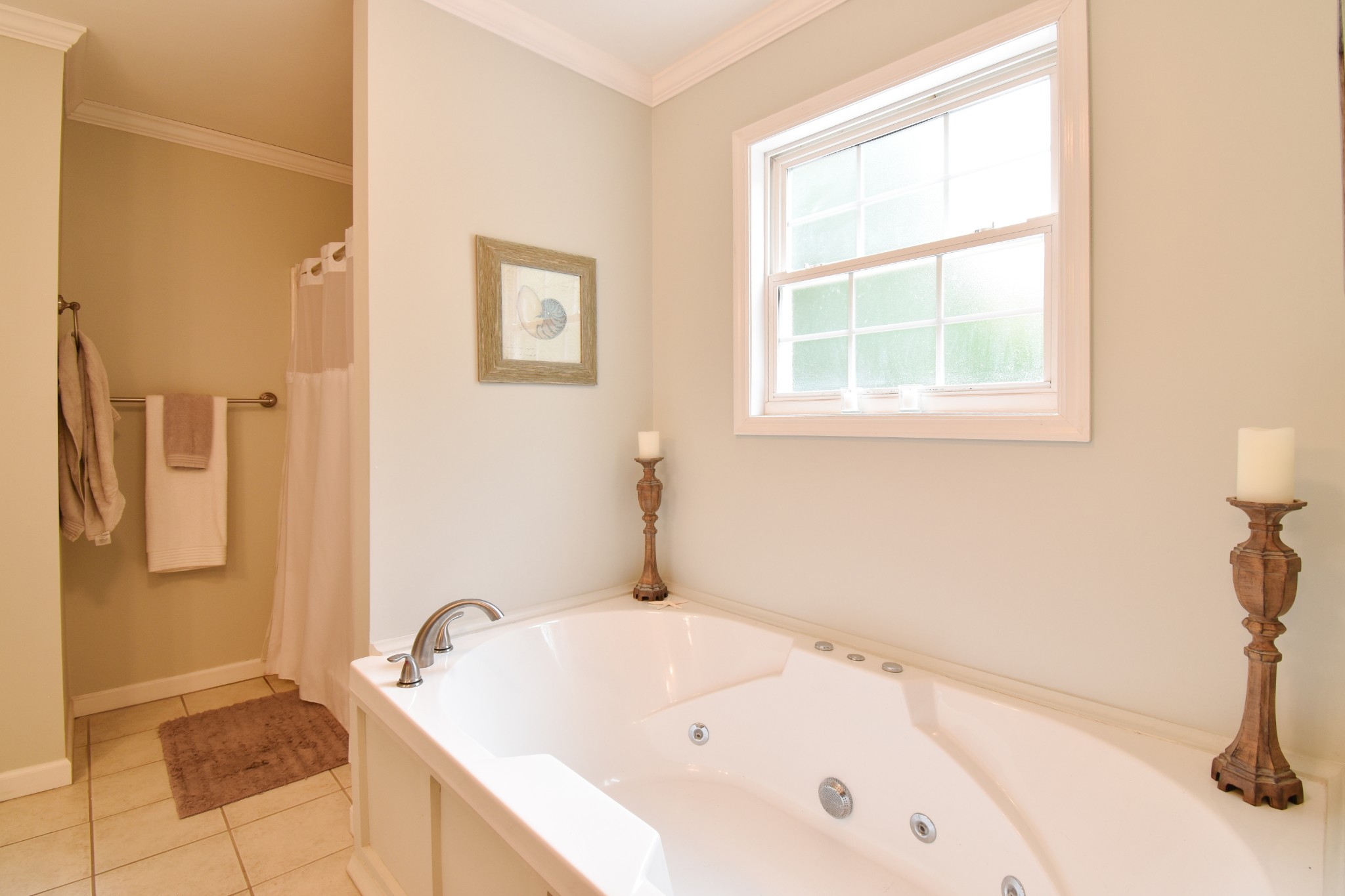 1000 Five Points Road Pulaski, TN 38478 - Photo 36 of 50 a white bath tub sitting next to a window